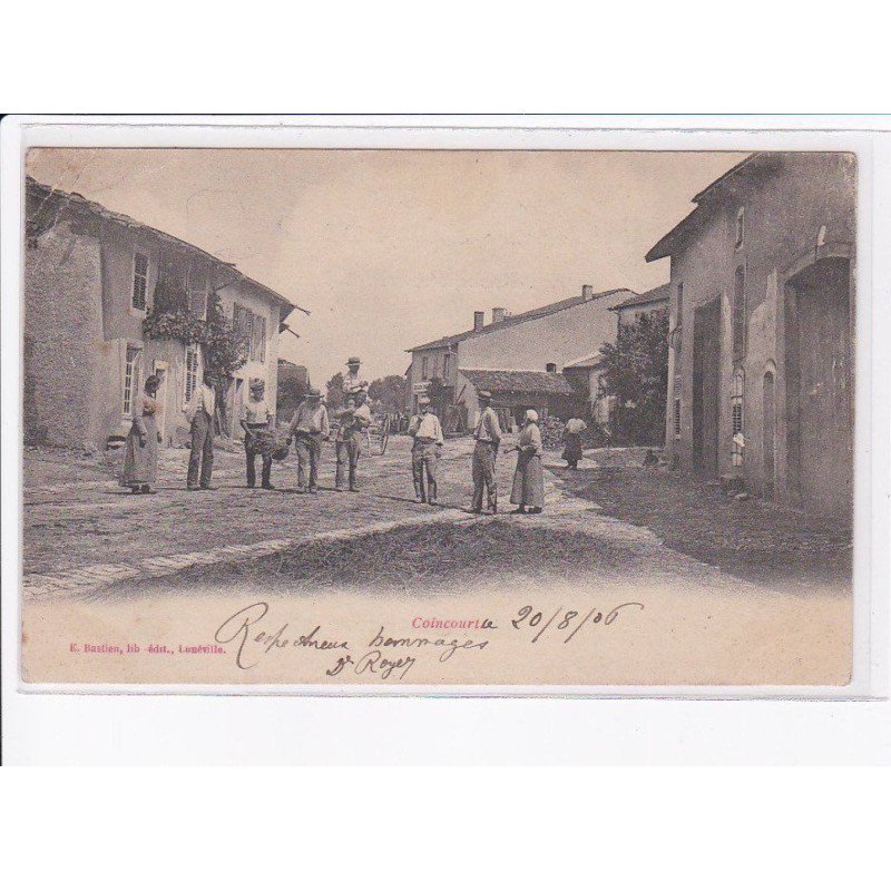 COINCOURT: scène de village - état