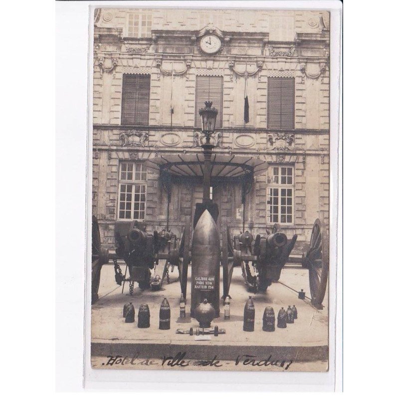 VERDUN: hôtel de ville, obus - très bon état