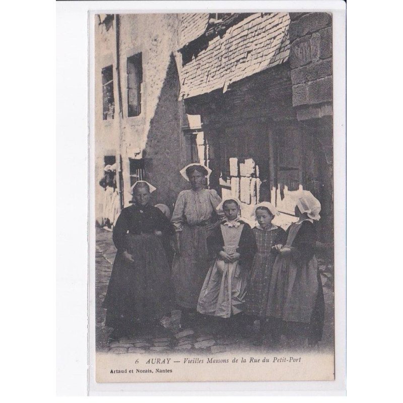 AURAY: vieilles maisons de la rue du petit-port - très bon état