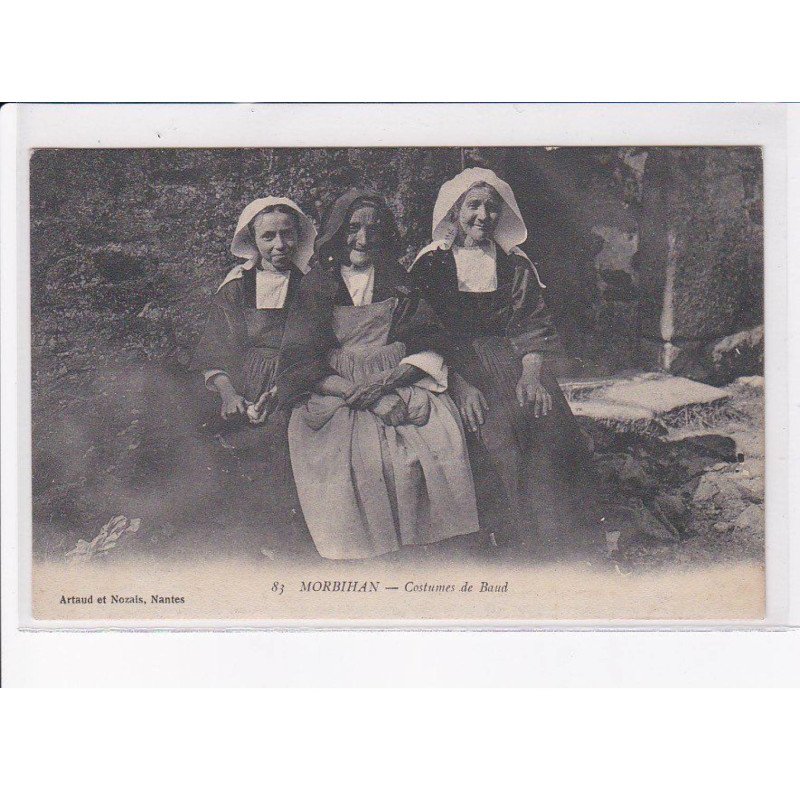 BAUD: costumes de baud - très bon état