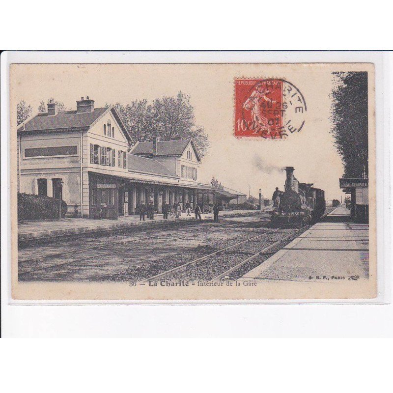 LA CHARITE: intérieur de la gare - très bon état