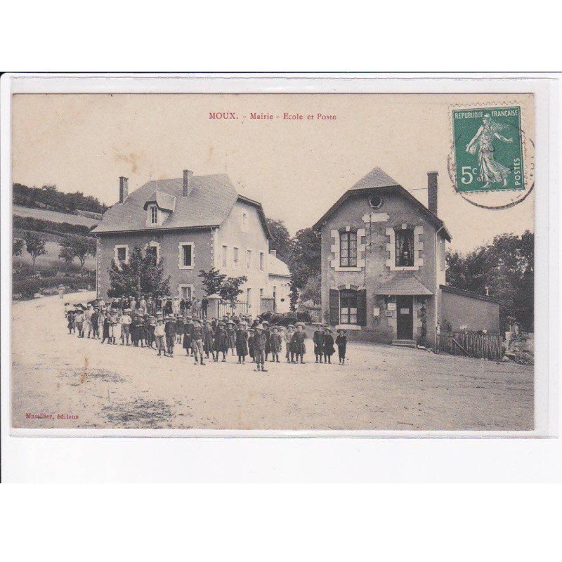 MOUX: mairie, école et poste - très bon état