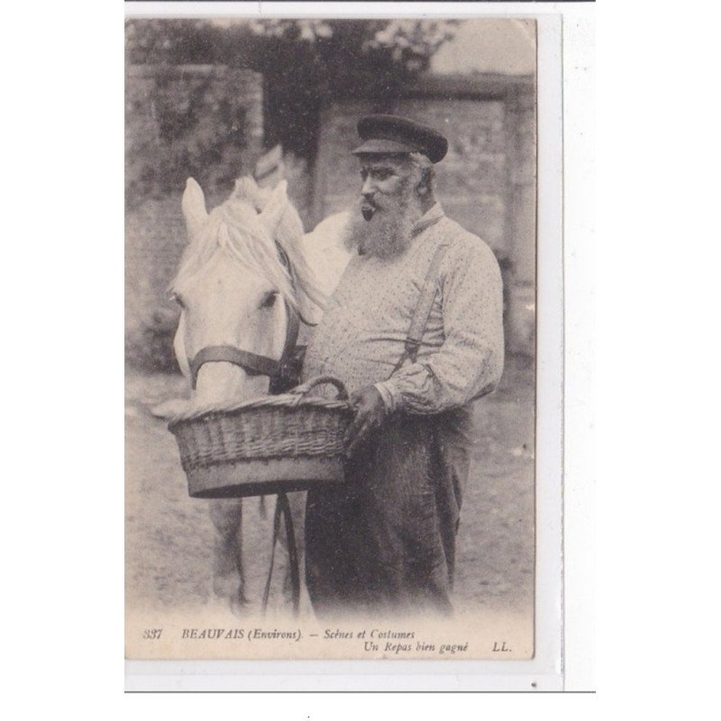 BEAUVAIS : scenes et costumes, un repas bien gagné - tres bon etat