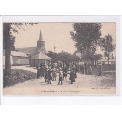 BEAUDEDUIT: la place communale - très bon état