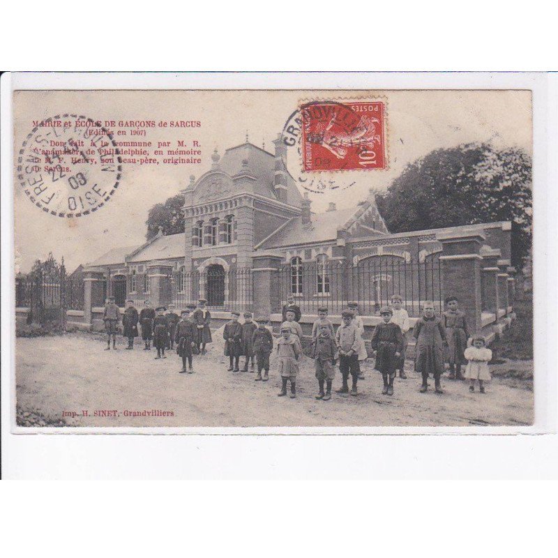 SARCUS: mairie et école de garçons - état