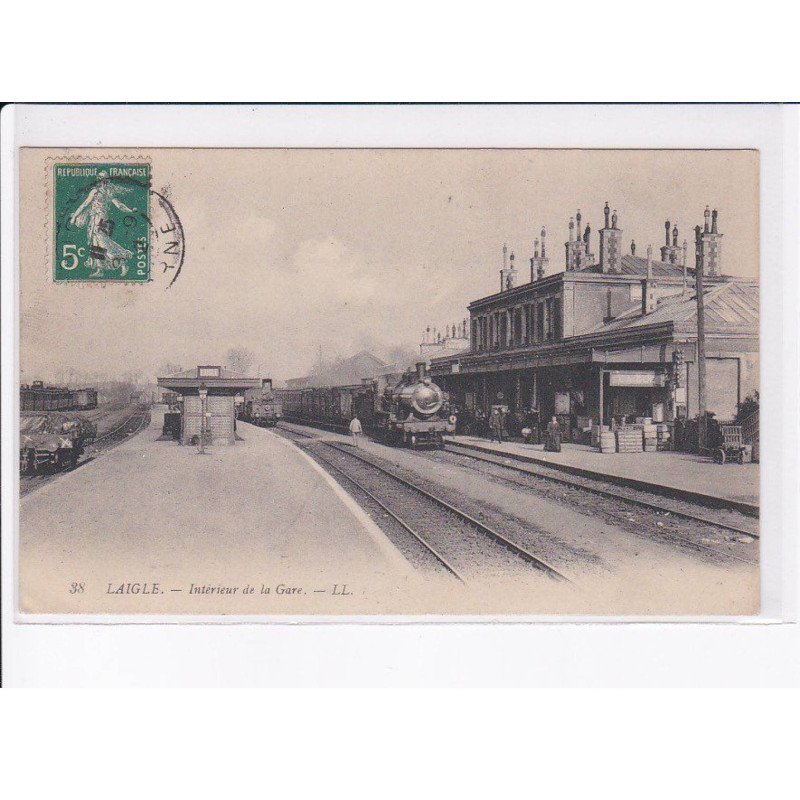 LAIGLE: intérieur de la gare - très bon état