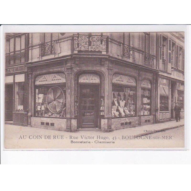 BOULOGNE-sur-MER: au coin de rue, rue victor hugo, bonneterie, chemiserie - très bon état