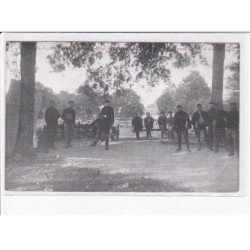 PORT-VILLEZ: jeu de boules (militaires belges)- très bon état