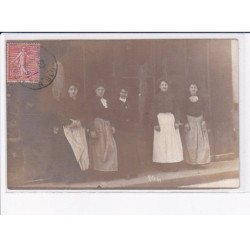 PARIS: blanchisserie, femmes - très bon état