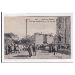 OLORON-Ste-MARIE : la place gambetta un jour de marché - tres bon etat