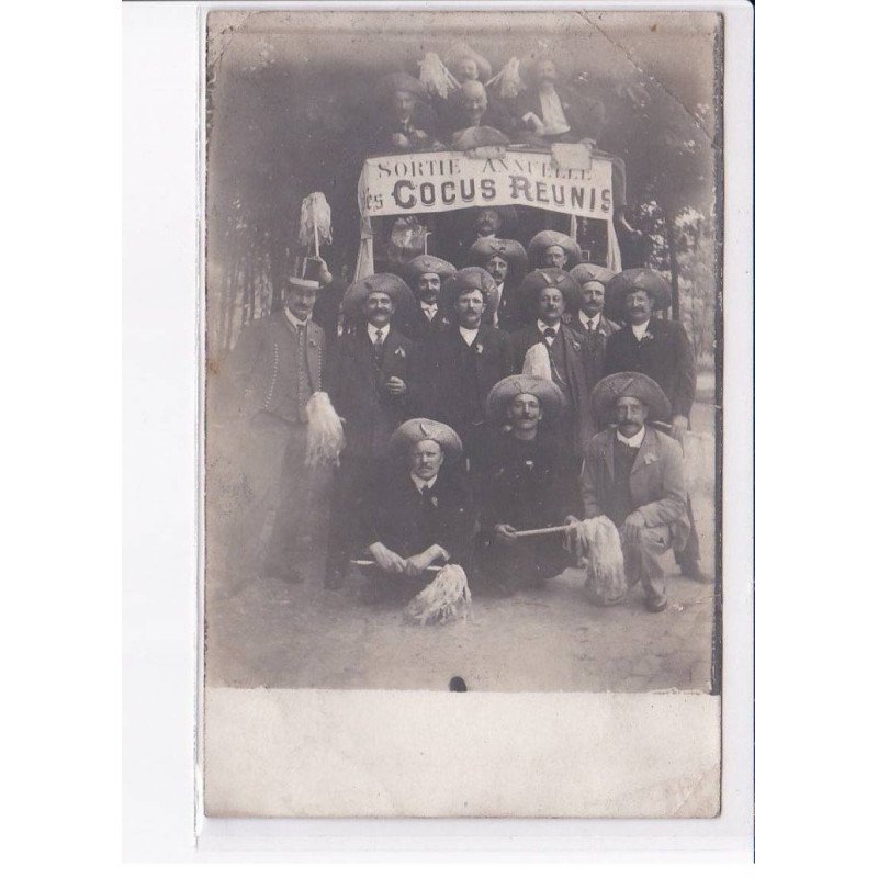 PARIS: 75001, forts des halles, sortie annuelle les cocus réunis - état