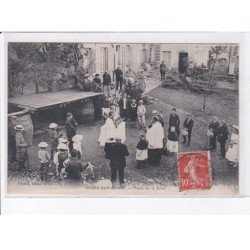 ARDES-sur-COUZE: place de la croix - très bon état