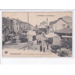 SAINT-BEAUZIRE: la rue principale le jour du concours agricole, manège - état