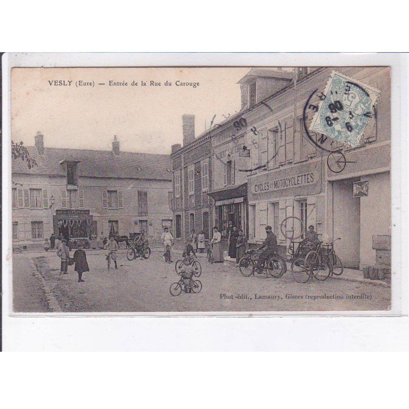 VESLY: entrée de la rue du carouge - état