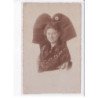 STRASBOURG: costume, femme - très bon état