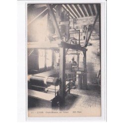 LYON: croix-rousse, un canut - très bon état