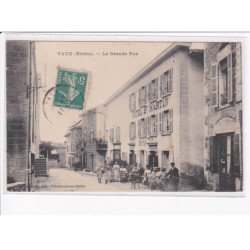 VAUX: la grande rue - très bon état