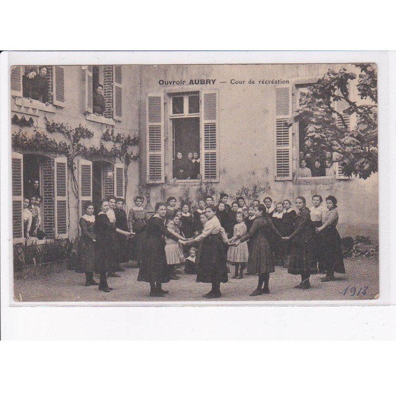 RAY sur SAONE: ouvroir aubry, cour de récréation - état