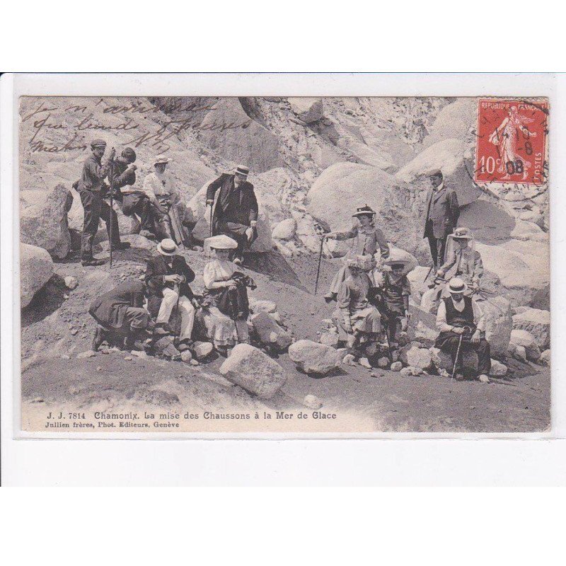CHAMONIX: la mise des chaussons à la mer de glace - très bon état