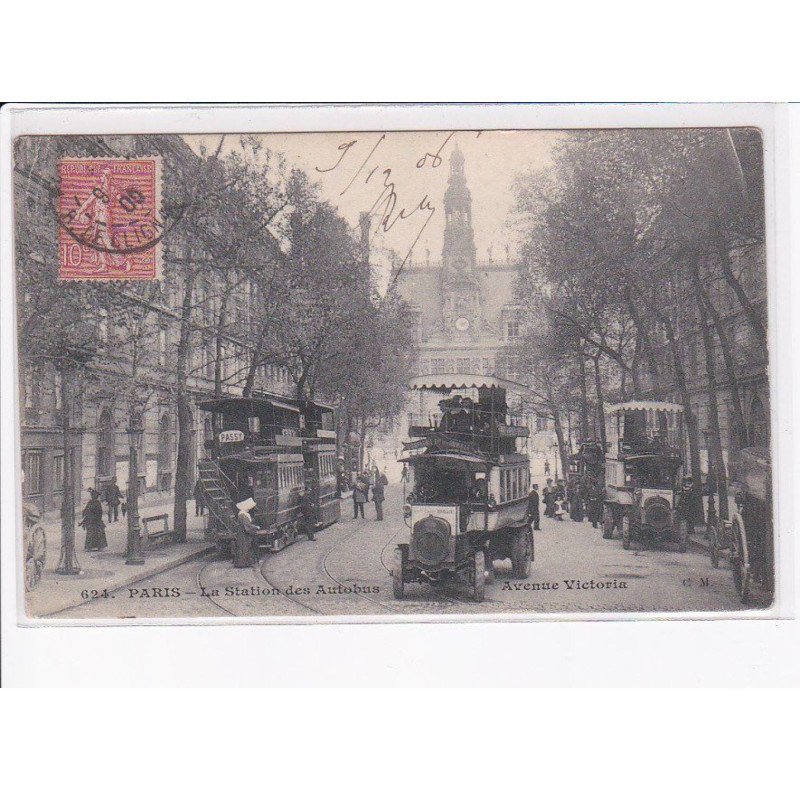PARIS: 75001, la station des autobus, avenue victoria - état