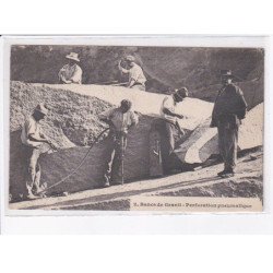 PARIS: 75001, bancs de granit, perforation pneumatique - très bon état