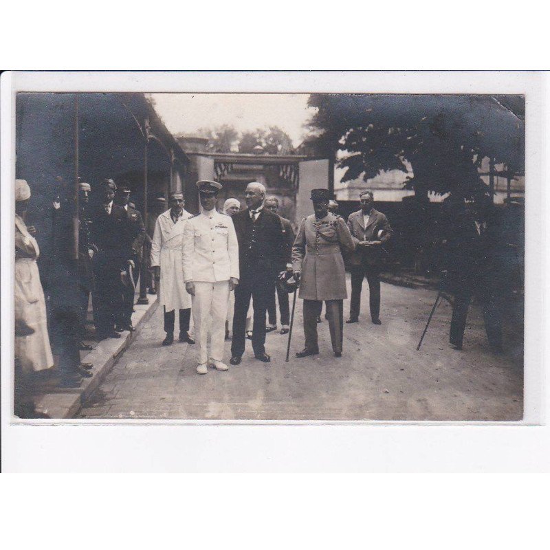 PARIS: 75004: personnages militaires - état