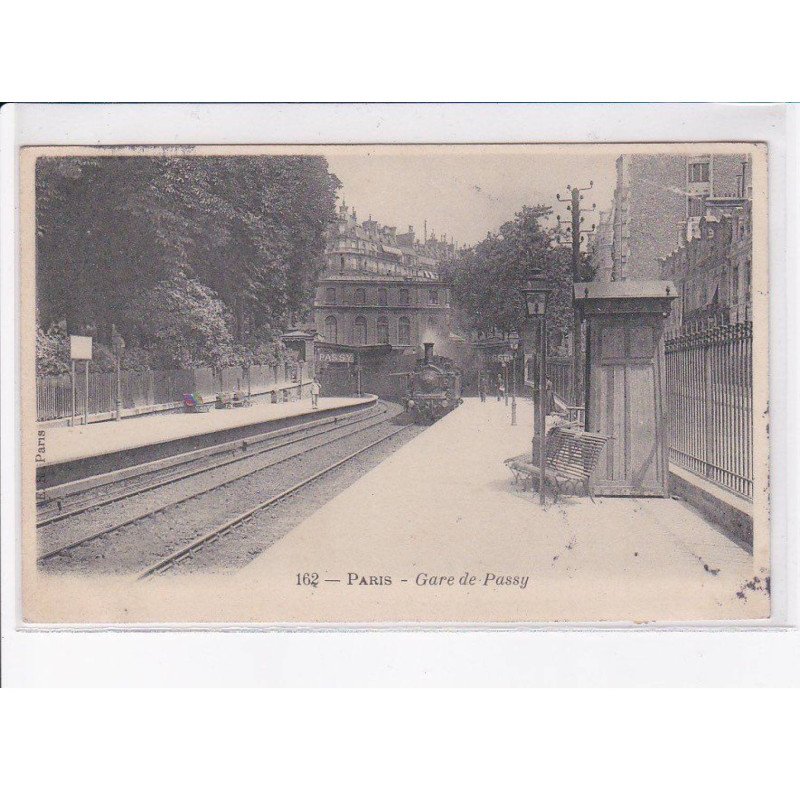 PARIS: 75016: gare de passy - très bon état