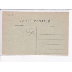 PARIS: 75018: montmartre, le funiculaire de montmartre la foule se rendant à la basilique