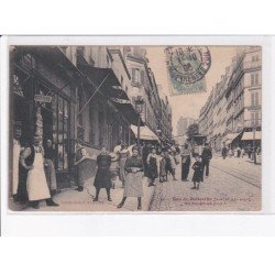 PARIS: 75020: rue de belleville, ne bougeons plus!, coiffeur - état