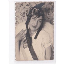 PARIS: fête des gosses de paris, femme - très bon état