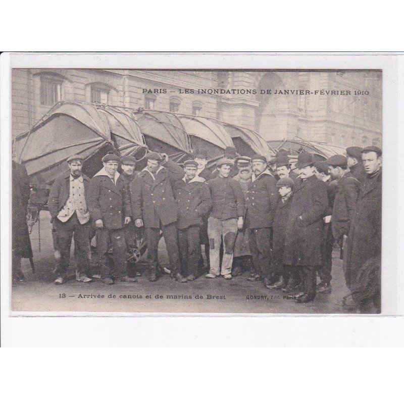 PARIS: inondations de janvier-février 1910 arrivée de canots et de marins de brest, gondry - très bon état