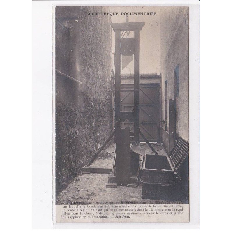 PARIS: la guillotine - très bon état