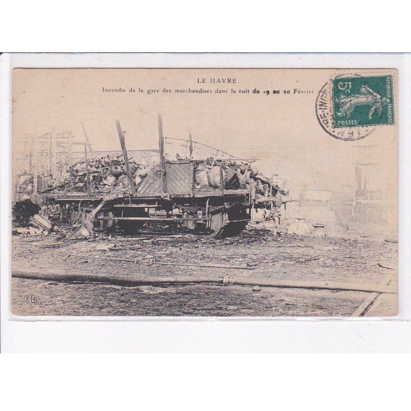 LE HAVRE: incendie de la gare des marchandises dans la nuit - très bon état