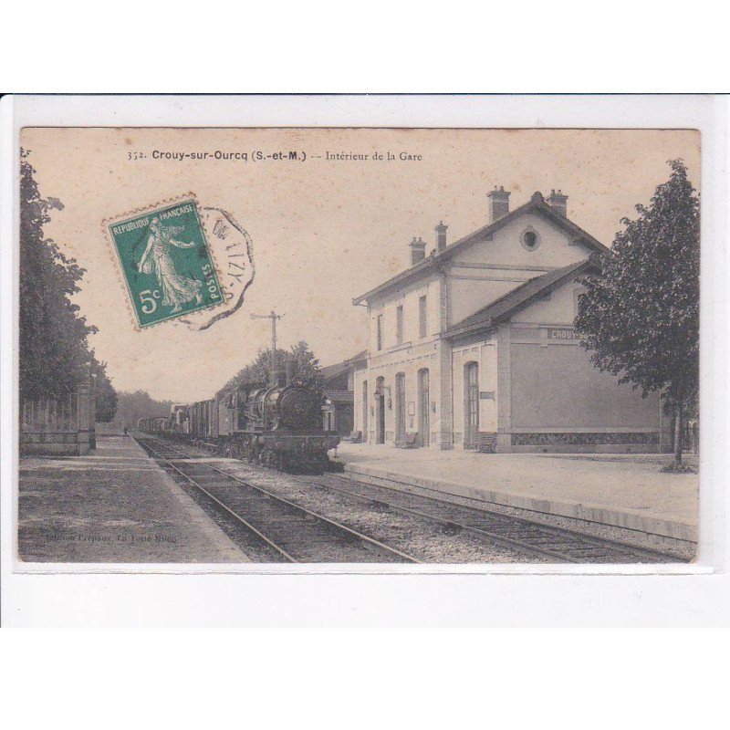 CROUY-sur-OURCQ: intérieur de la gare - très bon état