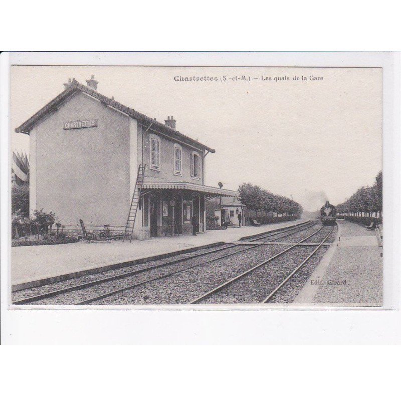 CHARTRETTES: les quais de la gare - très bon état