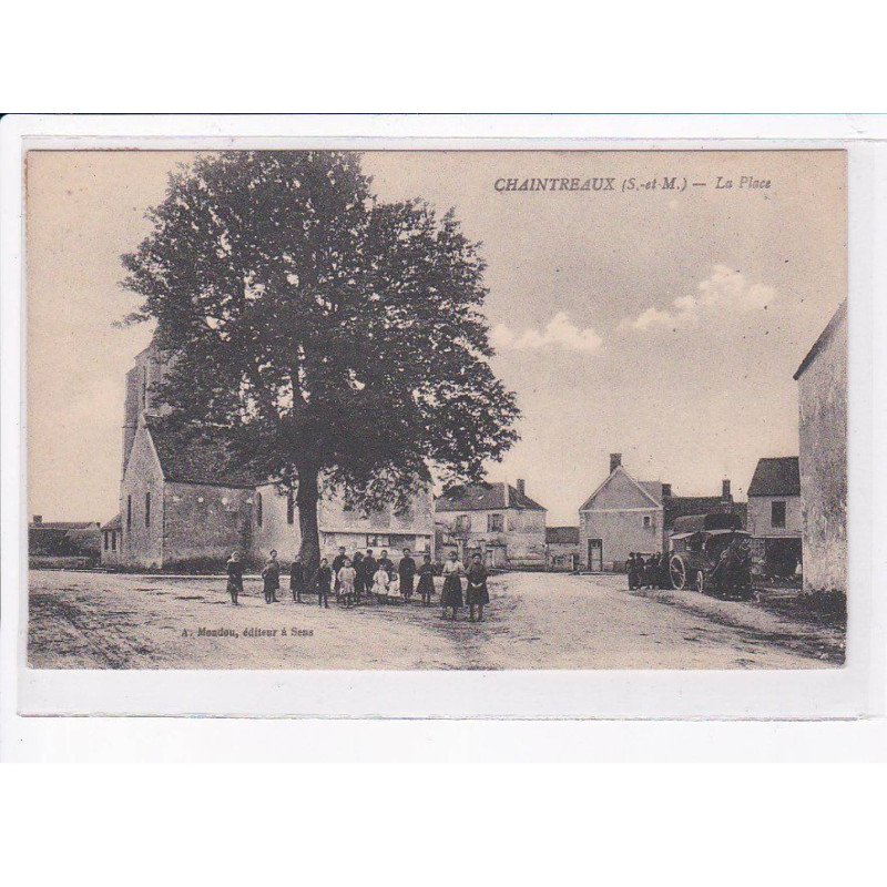 CHAINTREAUX: la place - très bon état