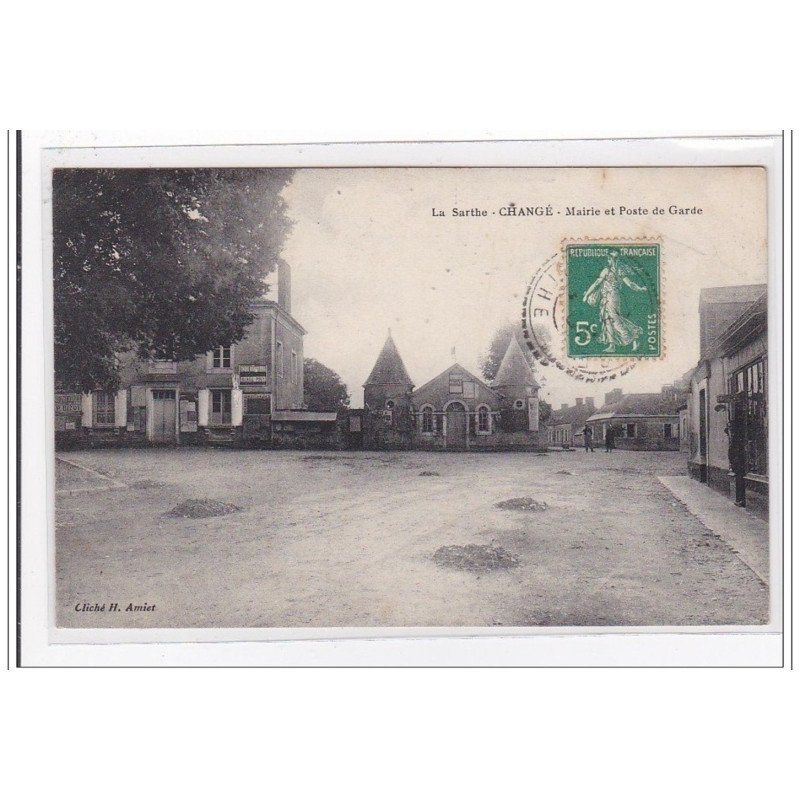 CHANGE : mairie et poste de garde - tres bon etat