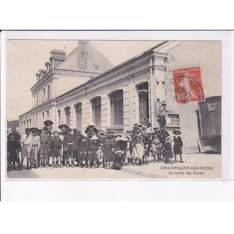 CHAMPAGNE-sur-SEINE: la sortie des écoles - très bon état