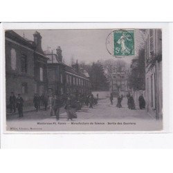 MONTEREAU: manufacture de faïence, sortie des ouvriers - très obn état