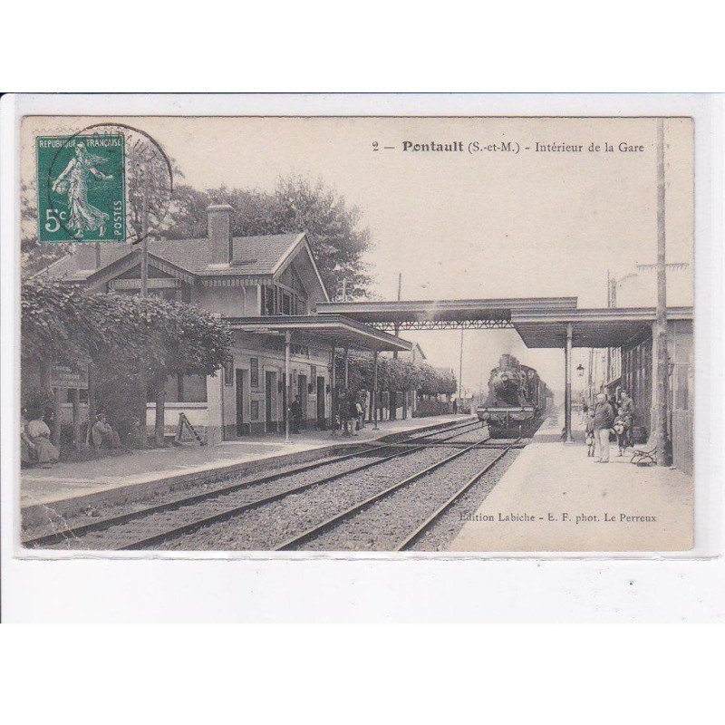 PONTAULT: intérieur de la gare - état