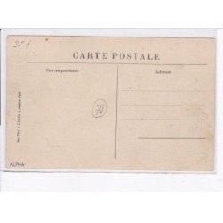 MAISON-LAFITTE: embarquement d'un cheval sur un van automobile - très bon état