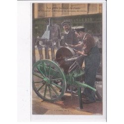 PARIS: Atget, les p'tits métiers de paris, le rémouleur il repasse les couteaux les ciseaux - très bon état