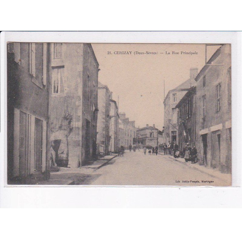 CERIZAY: la rue principale - très bon état