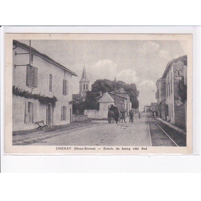 CHENAY: entrée du bourg côté sud - état