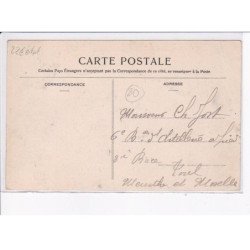 CAYEUX-sur-MER: barque de pêche ramenant des marsouins - état