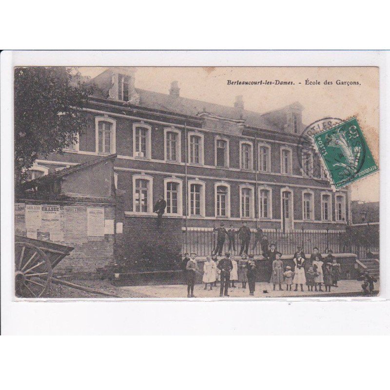 BERTEAUCOURT-les-DAMES: école des garçons - très bon état