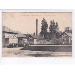 SAILLY-le-SEC: la rentrée des ouvriers à la fabrique de serrurerie - très bon état
