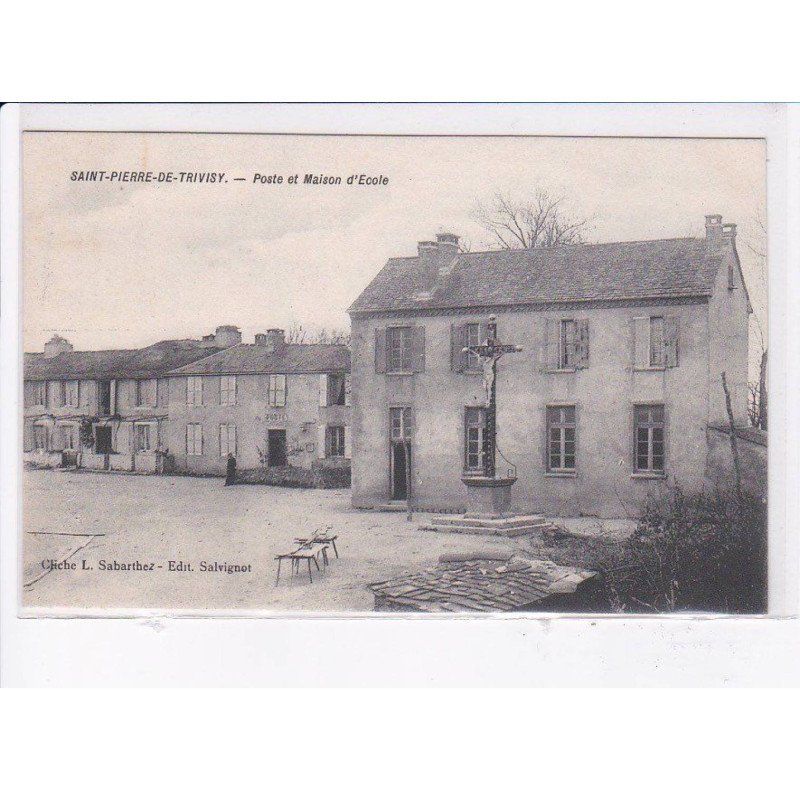 SAINT-PIERRE-de-TRIVISY: poste et maison d'école - très bon état