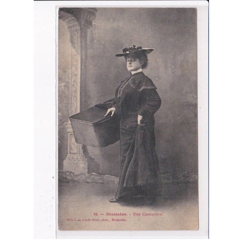 MONTAUBAN: une couturière - très bon état