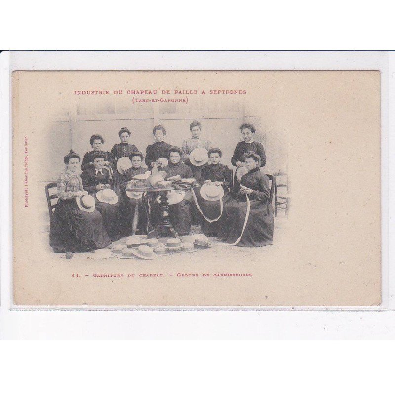 SEPTFONDS: industrie du chapeau de paille, garniture du chapeau, groupe de garnisseuses - très bon état
